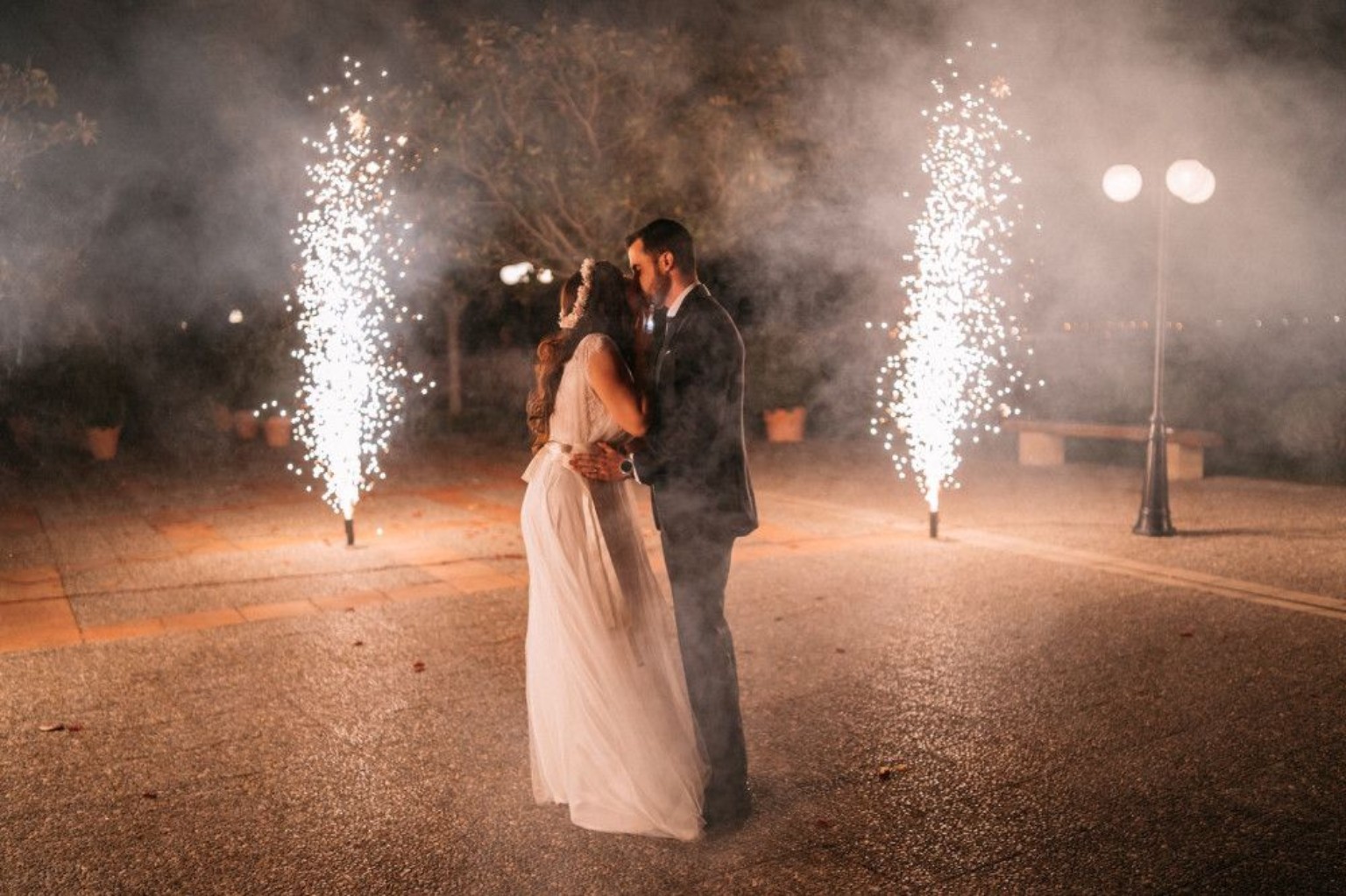 Boda EDF GLOBAL EVENTS — primer baile con fuegos fríos
